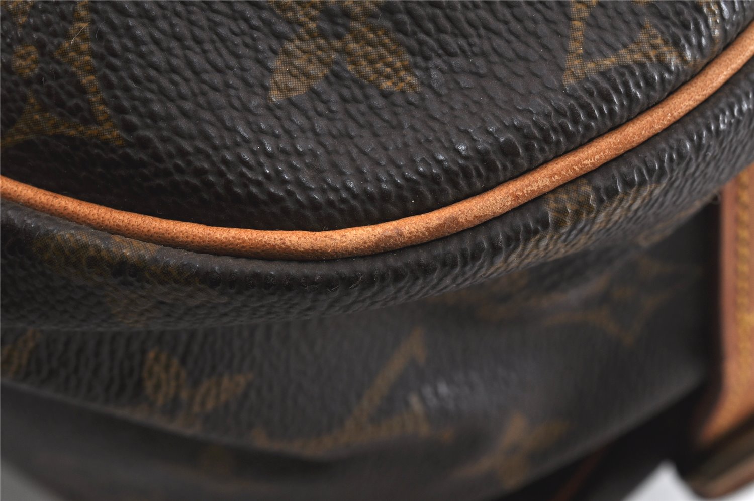 Authentic Louis Vuitton Monogram Saumur 35 Shoulder Cross Bag M42254 LV 2838K