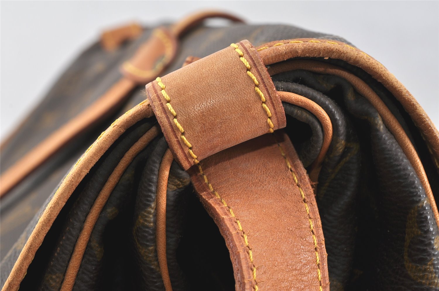 Authentic Louis Vuitton Monogram Saumur 35 Shoulder Cross Bag M42254 LV 2838K