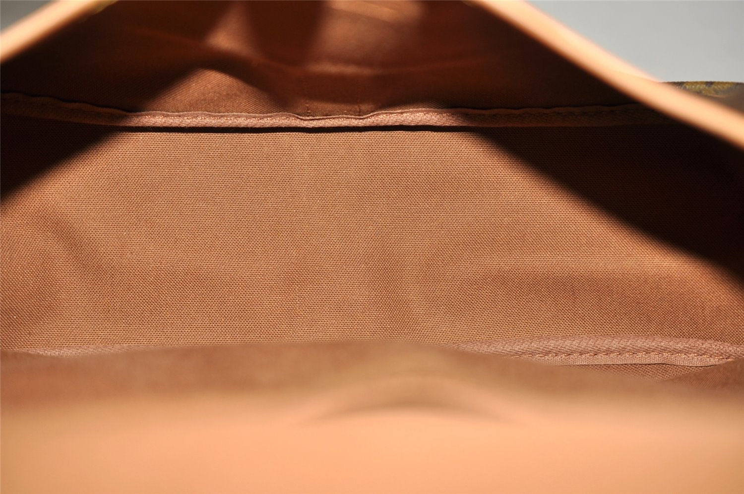 Authentic Louis Vuitton Monogram Saumur 35 Shoulder Cross Bag M42254 LV 2838K