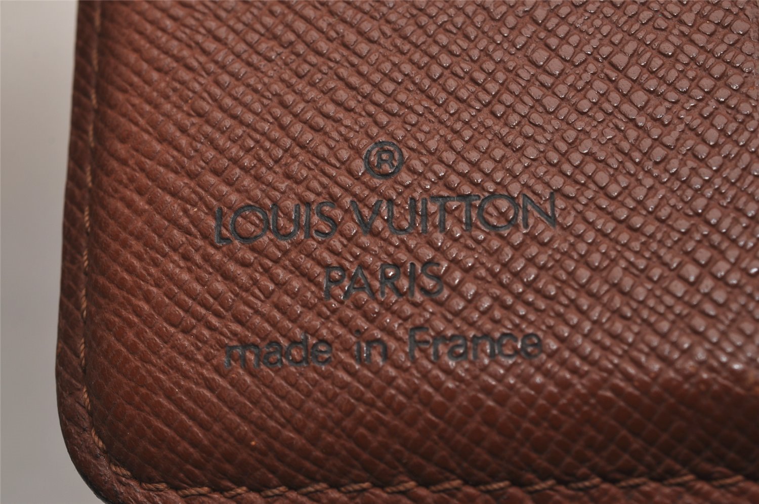 Authentic Louis Vuitton Monogram Compact Zip Bifold Wallet Purse M61667 LV 2839J