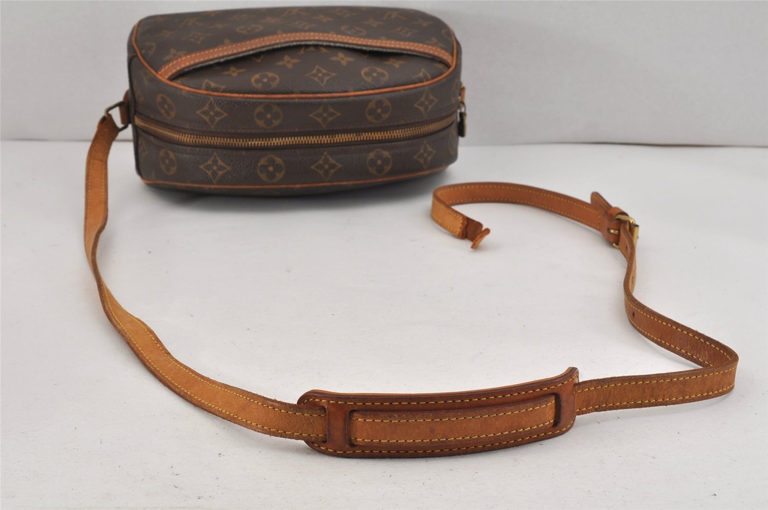 Authentic Louis Vuitton Monogram Blois Shoulder Cross Body Bag M51221 Junk 2839K