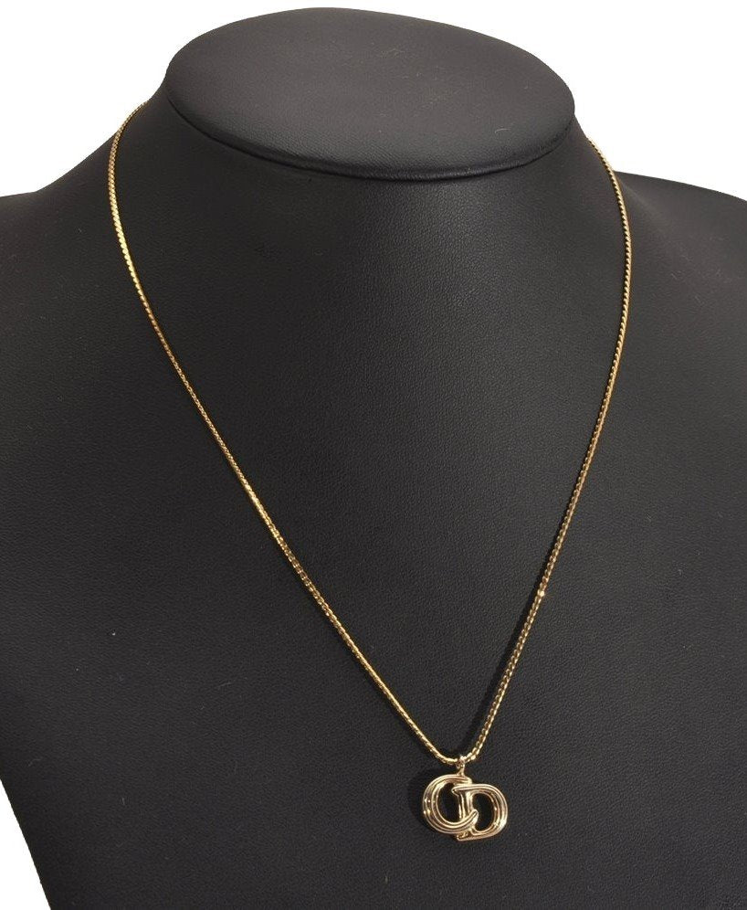 Authentic Christian Dior Gold Tone Chain Pendant Necklace CD 2842J