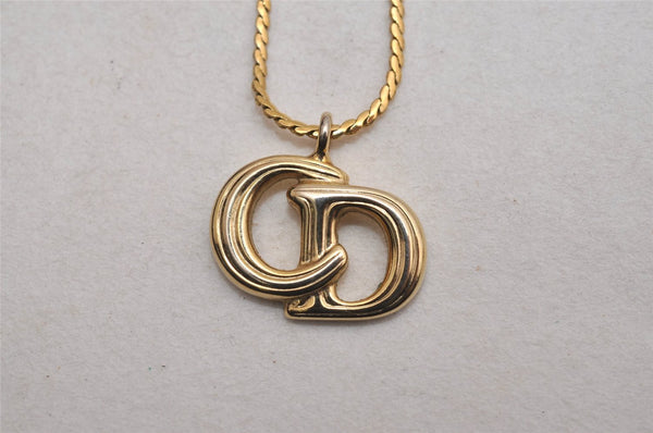 Authentic Christian Dior Gold Tone Chain Pendant Necklace CD 2842J