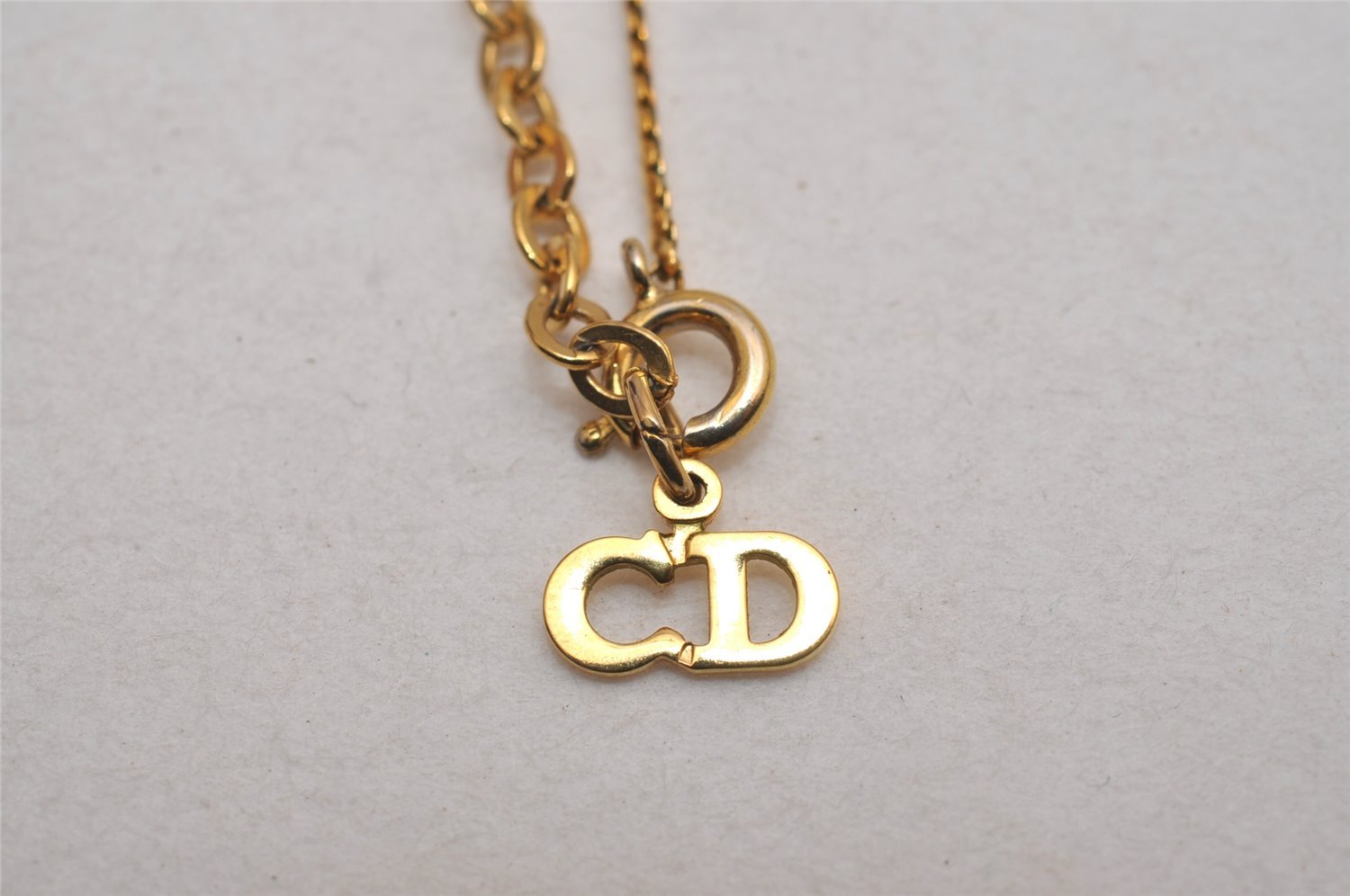 Authentic Christian Dior Gold Tone Chain Pendant Necklace CD 2842J