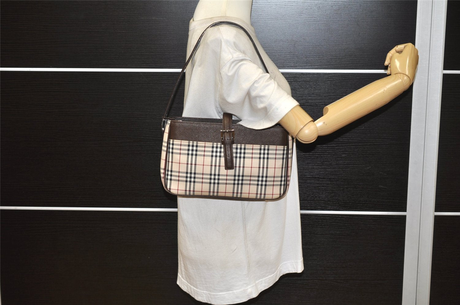 Authentic BURBERRY Nova Check Shoulder Hand Bag Purse Canvas Leather Beige 2842K