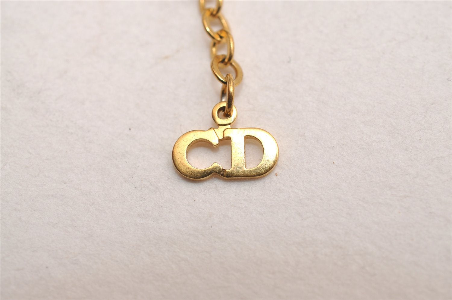 Authentic Christian Dior Gold Tone Chain Pendant Necklace CD 2843J