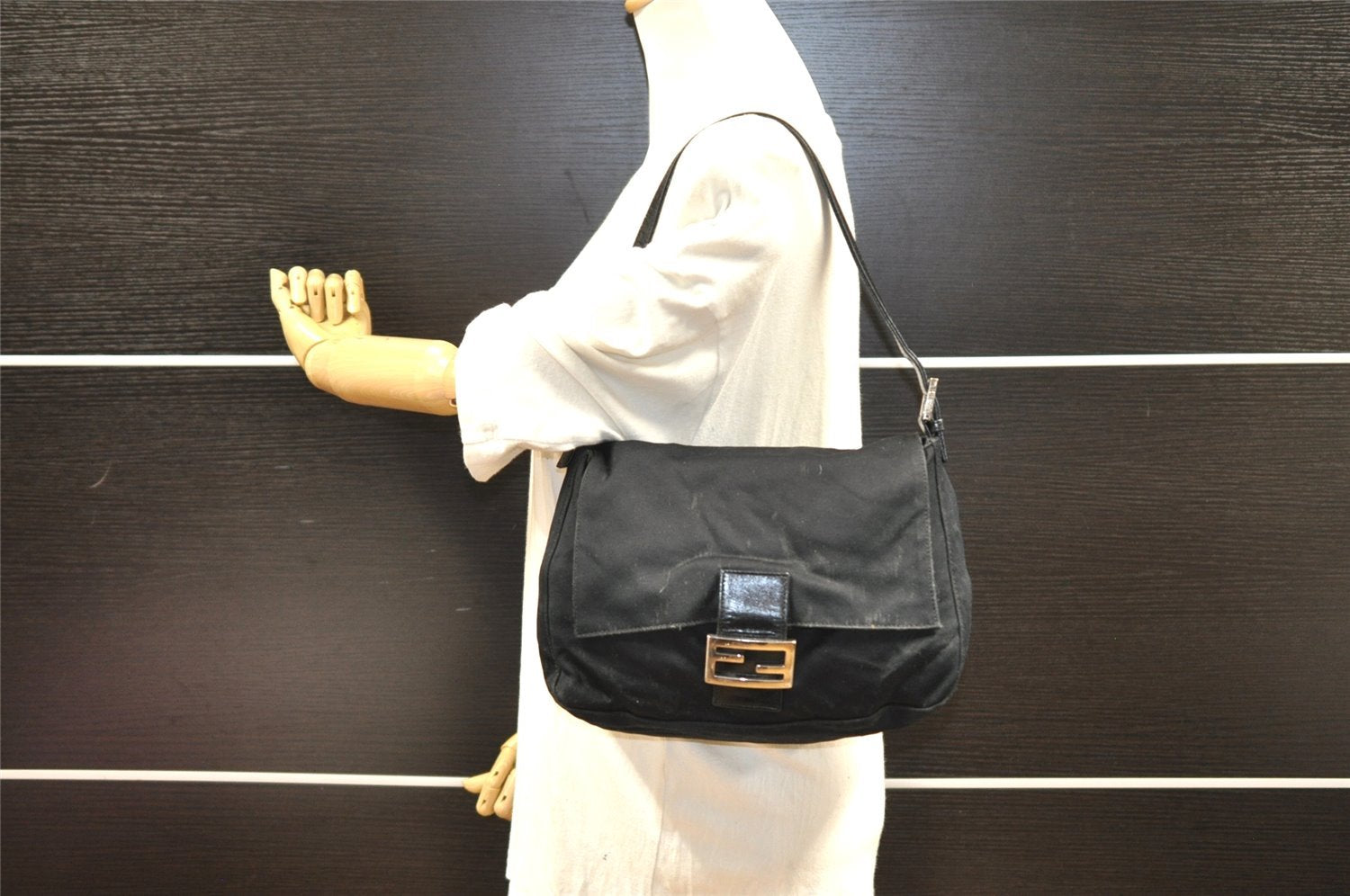 Authentic FENDI Mamma Baguette Shoulder Hand Bag Jersey Leather Black Junk 2845I