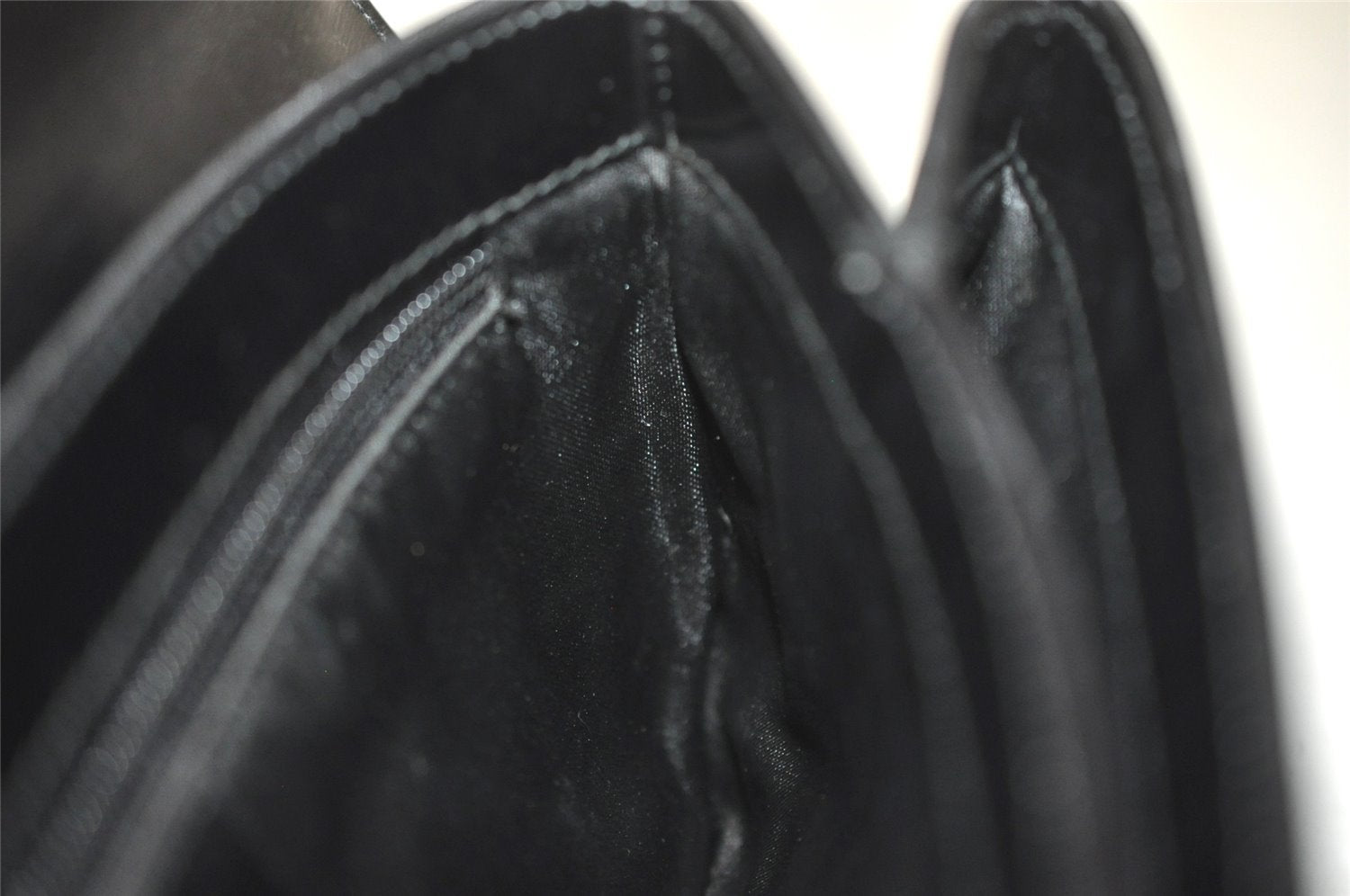 Authentic GUCCI Vintage Shoulder Hand Bag Purse GG Nylon Leather Black 2847I