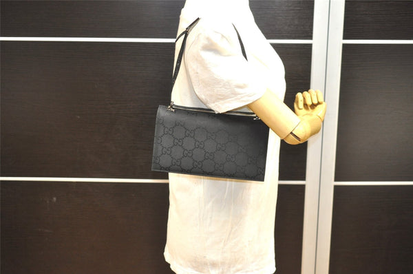 Authentic GUCCI Vintage Shoulder Hand Bag Purse GG Nylon Leather Black 2847I