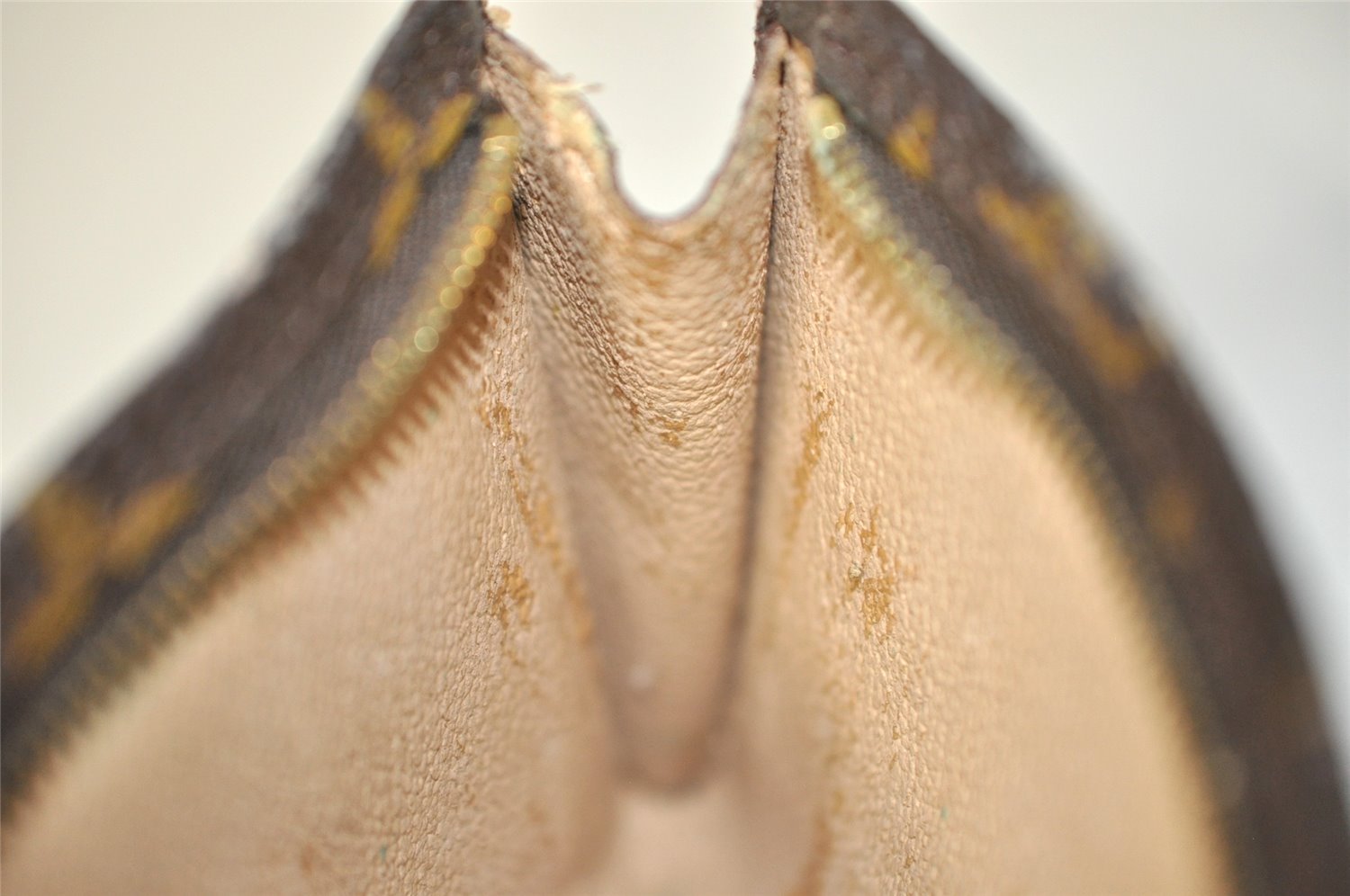 Authentic Louis Vuitton Monogram Pouch For Bucket PM LV Junk 2851I