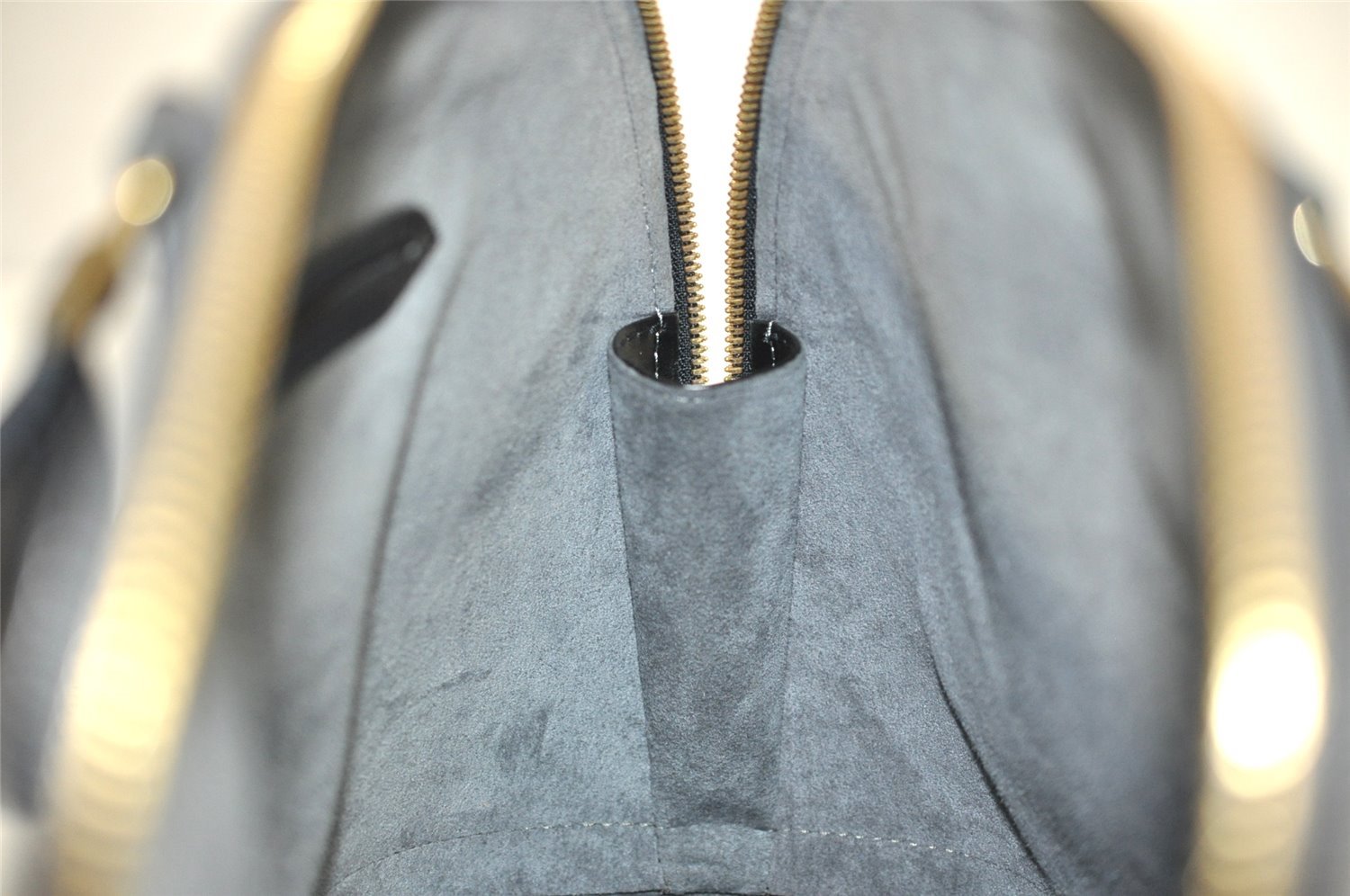 Authentic Louis Vuitton Epi Alma PM Hand Bag Black M40302 LV 2852J