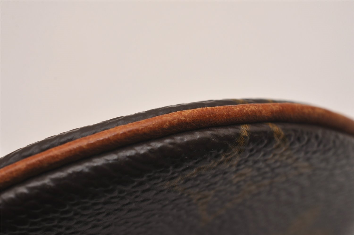 Authentic Louis Vuitton Monogram Porte Monnaie Rond Coin Purse M61926 LV 2853J
