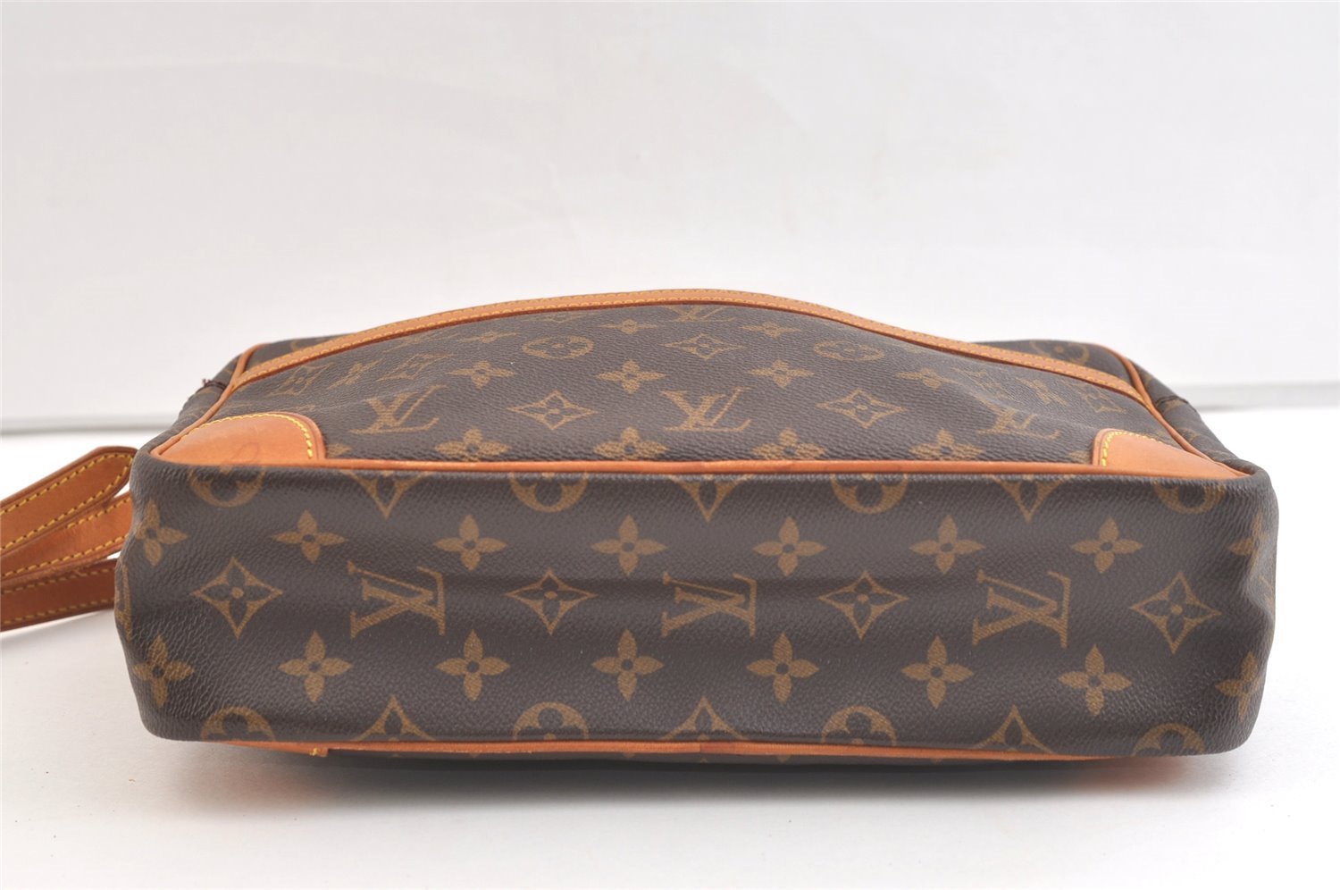 Authentic Louis Vuitton Monogram Trocadero 30 Shoulder Cross Bag M51272 LV 2853K