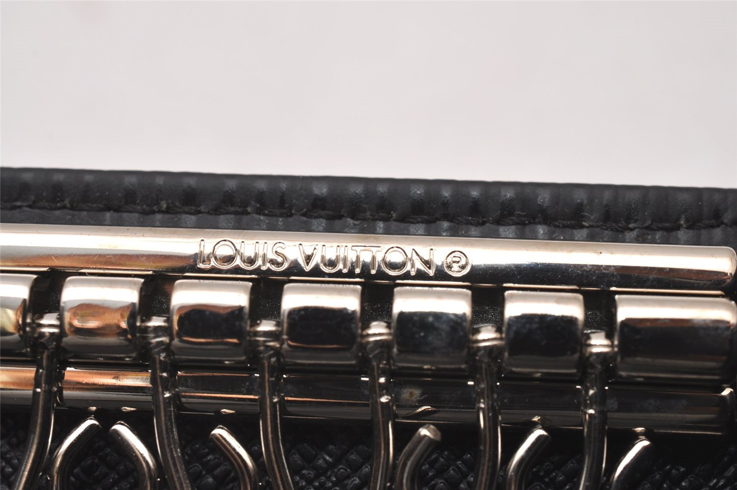 Authentic Louis Vuitton Epi Multicles 6 Key Case Black M63812 LV 2855I