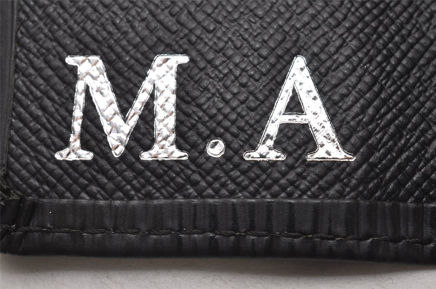 Authentic Louis Vuitton Epi Multicles 6 Key Case Black M63812 LV 2855I