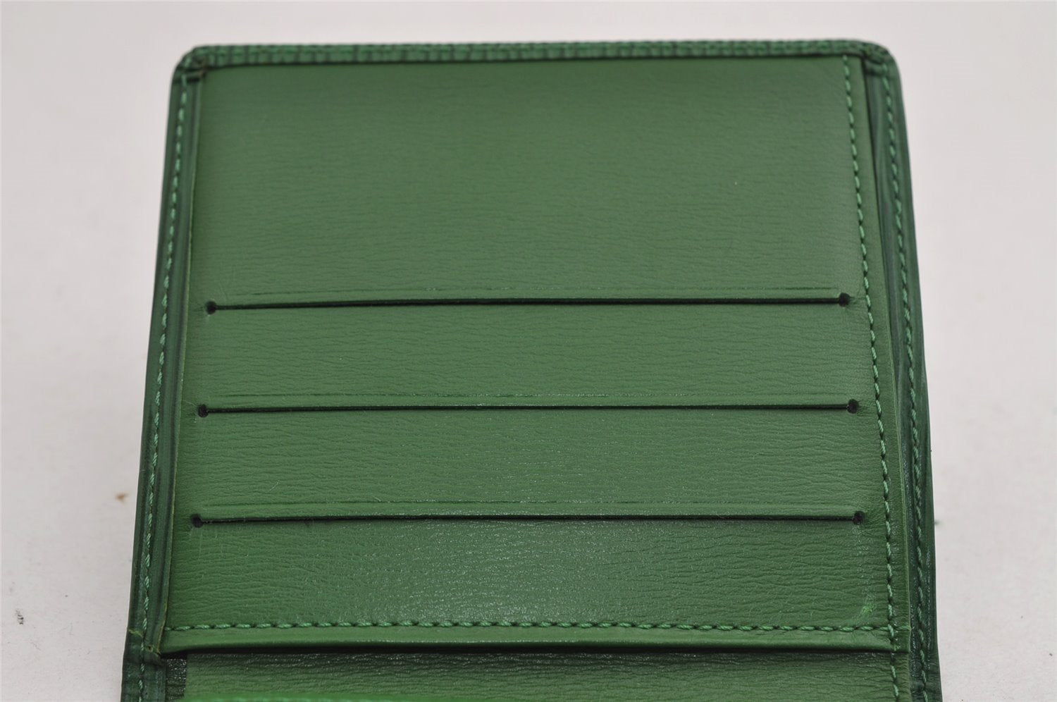 Auth Louis Vuitton Epi Porte Billets 6 Cartes Credit Wallet M63314 Green 2857I