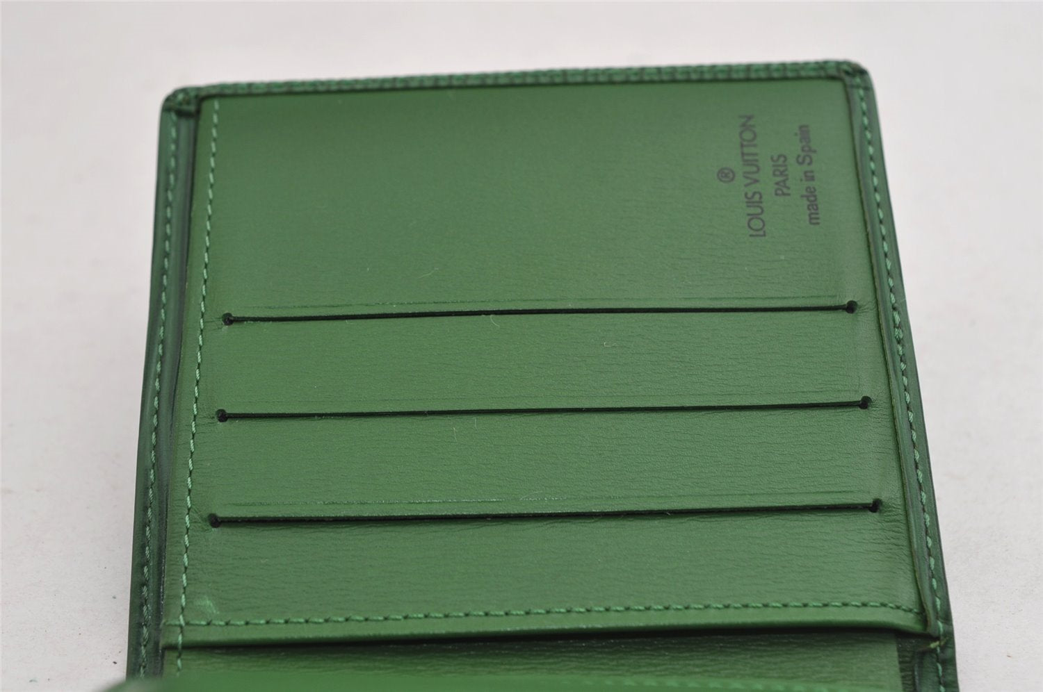 Auth Louis Vuitton Epi Porte Billets 6 Cartes Credit Wallet M63314 Green 2857I