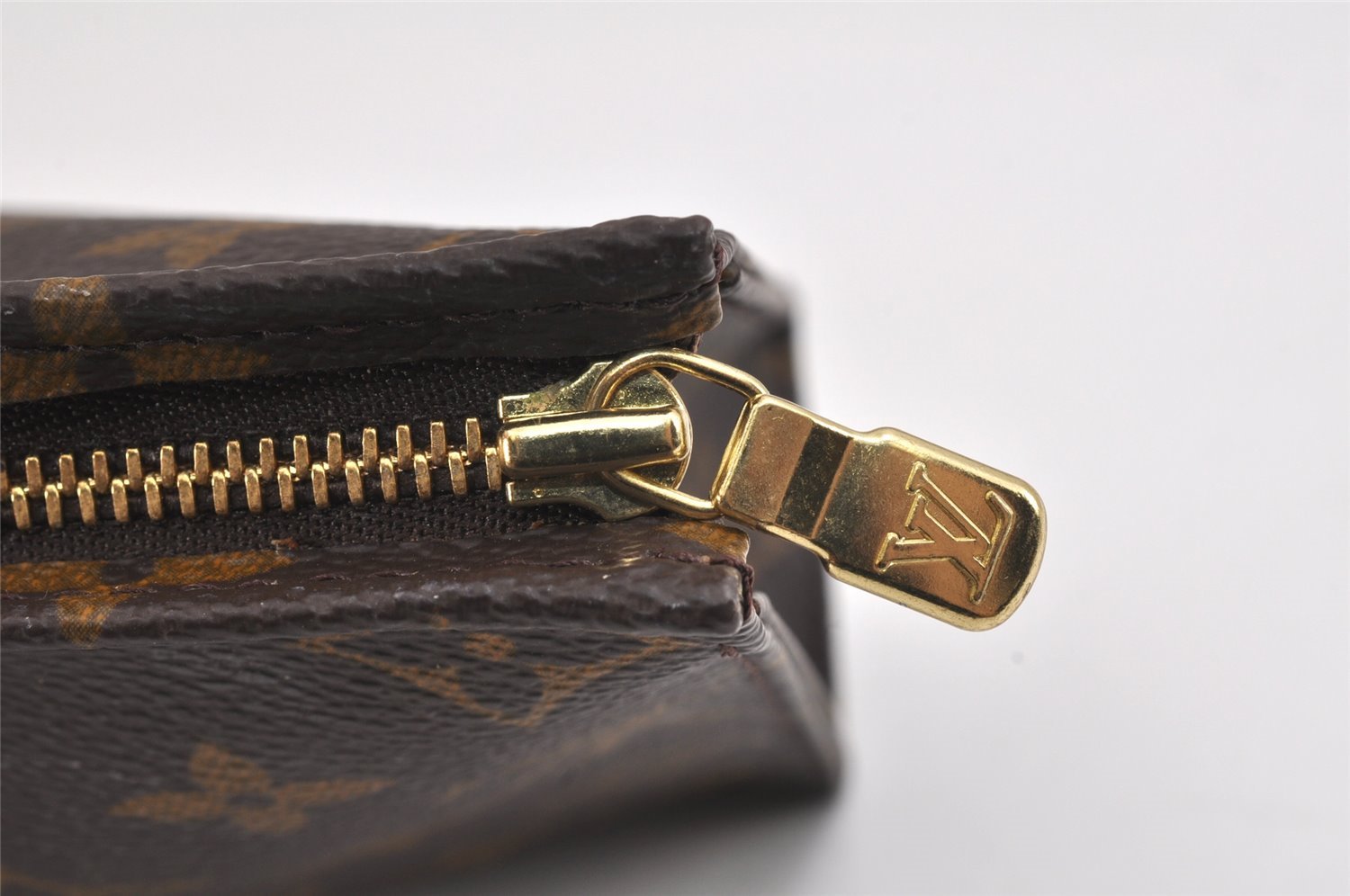 Auth Louis Vuitton Monogram Poche Toilette 19 M47544 Cosmetics Pouch Junk 2862K