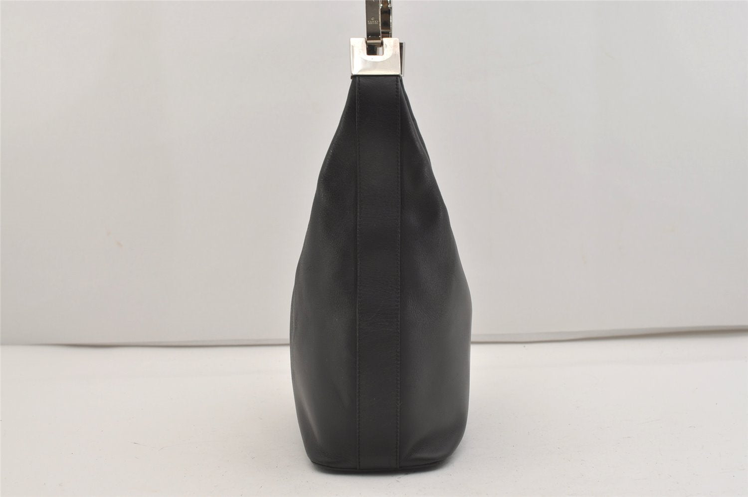 Authentic GUCCI Vintage Shoulder Hand Bag Purse Leather 0013814 Black 2864J