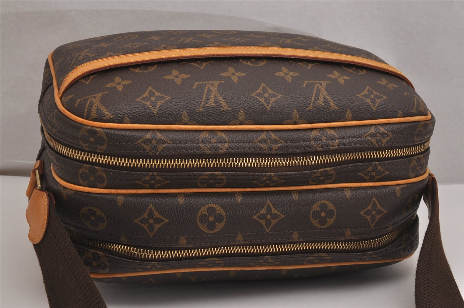 Authentic Louis Vuitton Monogram Reporter PM Shoulder Cross Bag M45254 LV 2866J