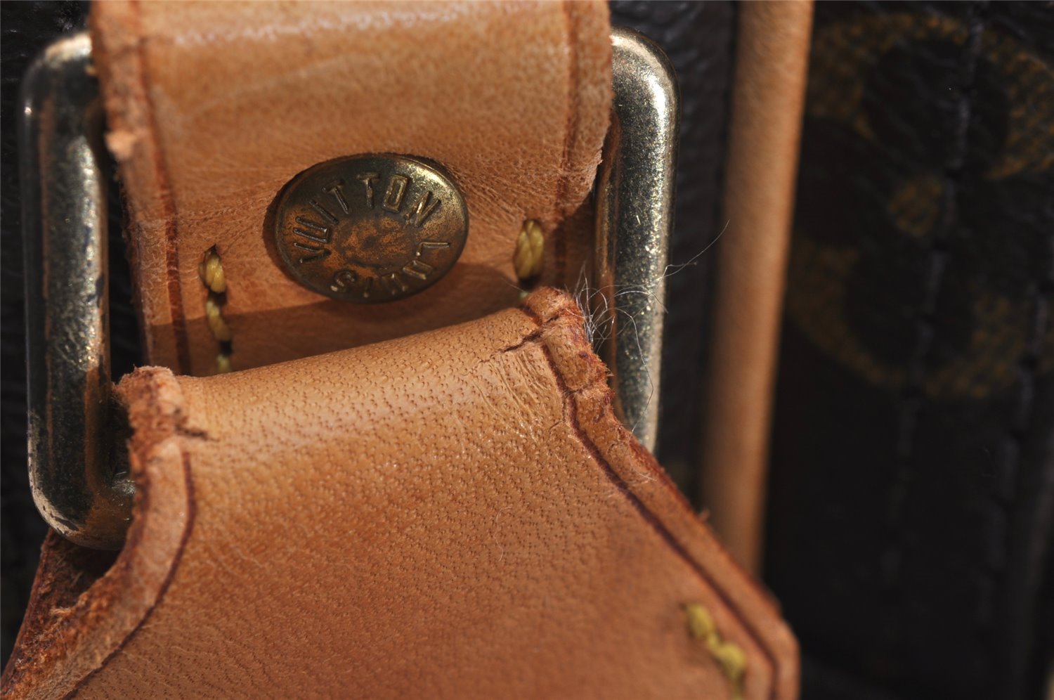 Authentic Louis Vuitton Monogram Reporter PM Shoulder Cross Bag M45254 LV 2866J