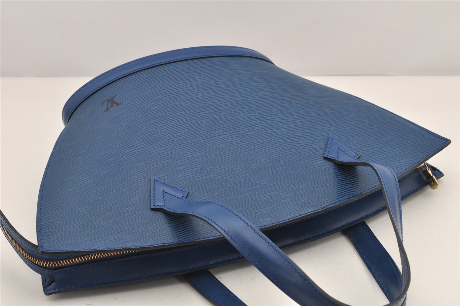 Authentic Louis Vuitton Epi Saint Jacques Hand Bag Blue M52275 LV 2867K