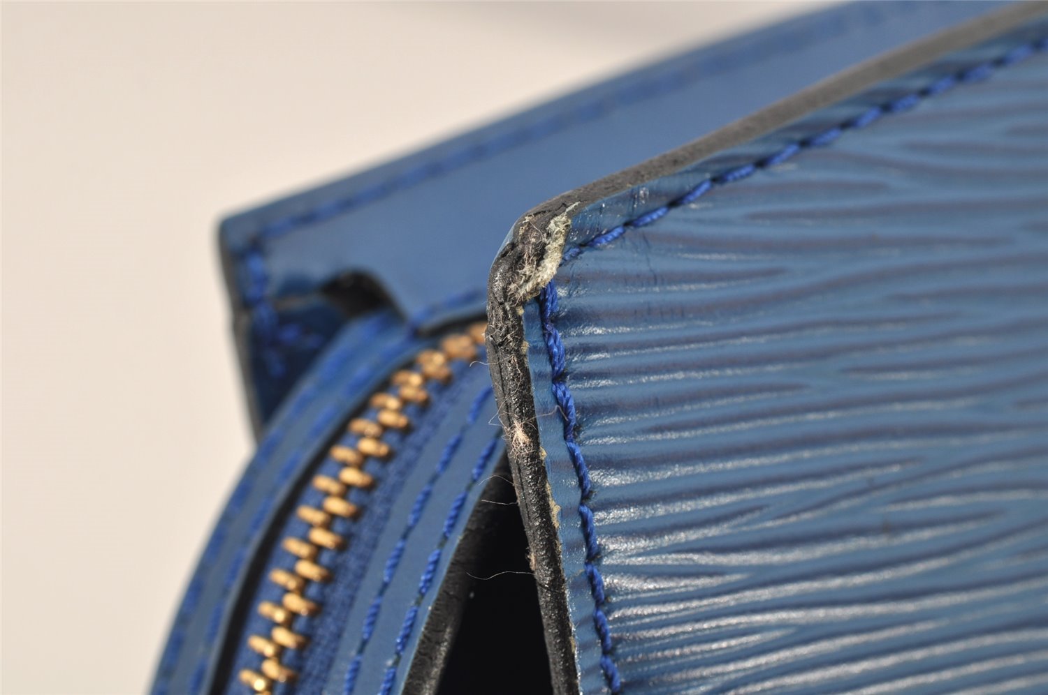 Authentic Louis Vuitton Epi Saint Jacques Hand Bag Blue M52275 LV 2867K