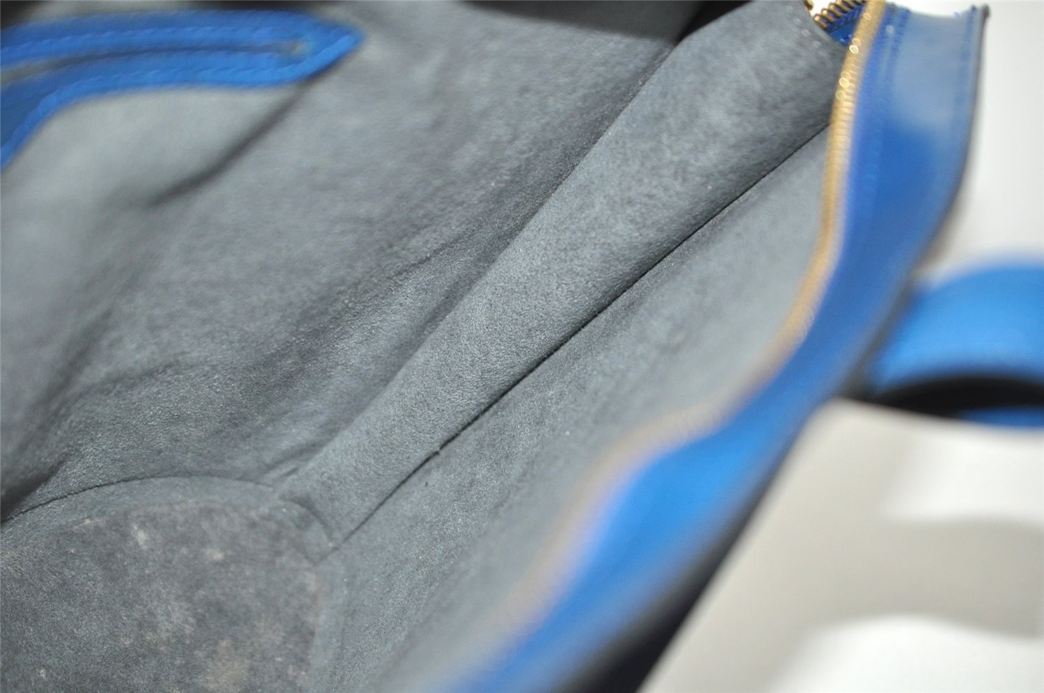 Authentic Louis Vuitton Epi Saint Jacques Hand Bag Blue M52275 LV 2867K