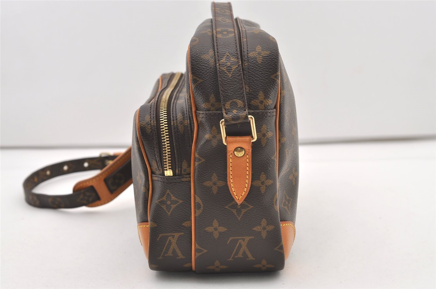 Authentic Louis Vuitton Monogram Nile Shoulder Cross Body Bag M45244 LV 2869J