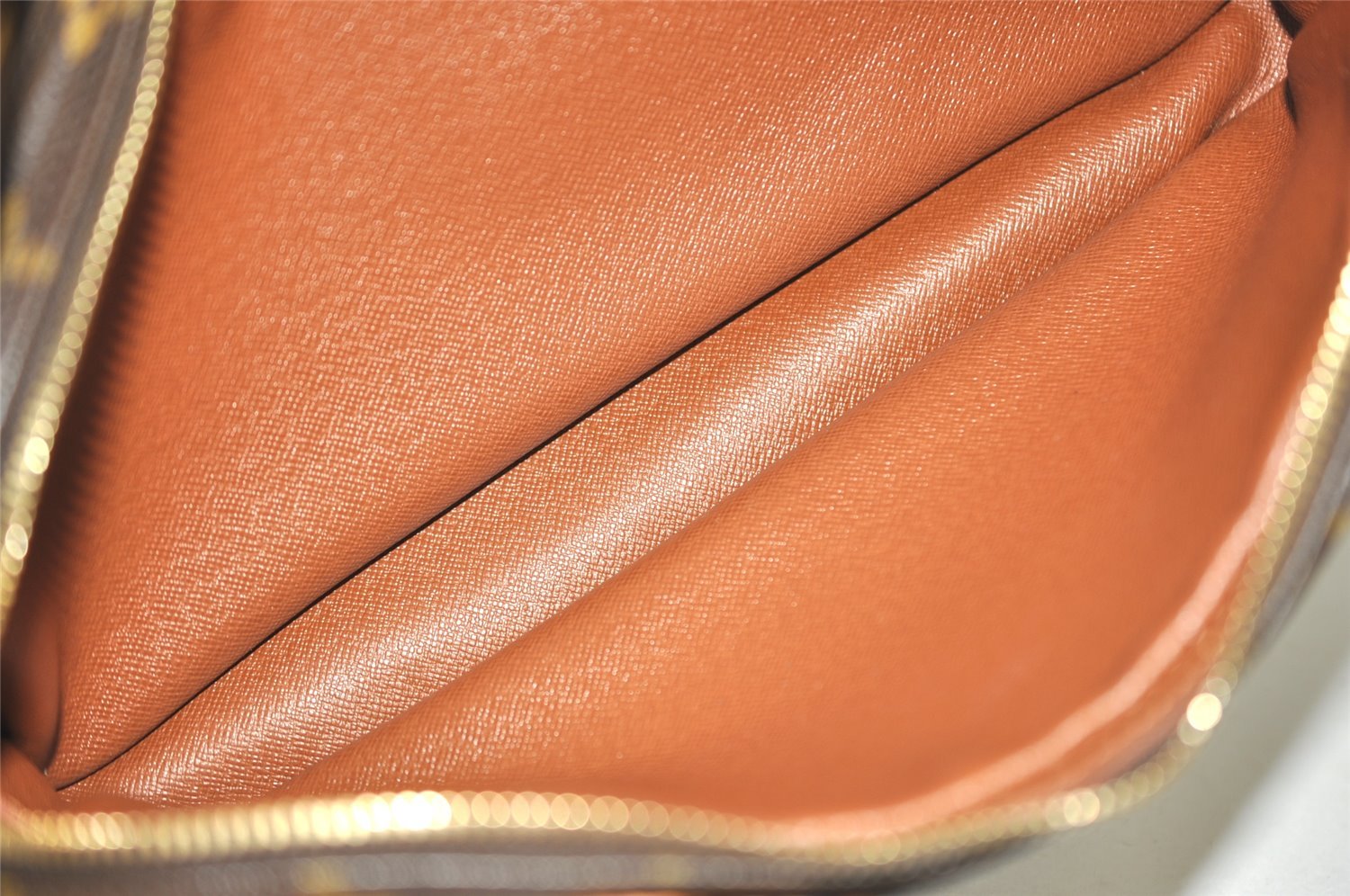 Authentic Louis Vuitton Monogram Nile Shoulder Cross Body Bag M45244 LV 2869J