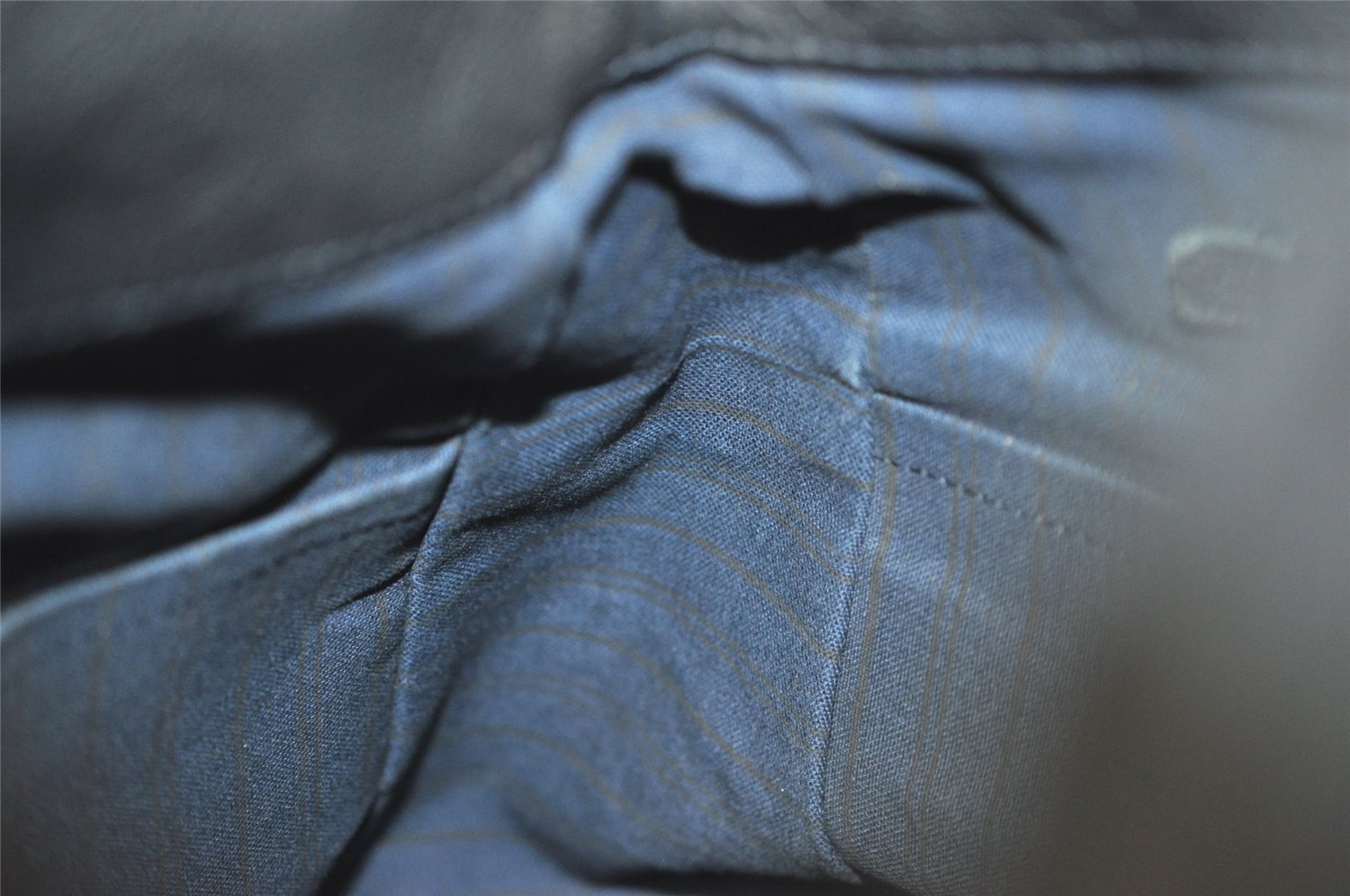 Auth Louis Vuitton Monogram Empreinte Artsy MM Shoulder Bag Navy M93448 LV 2870J