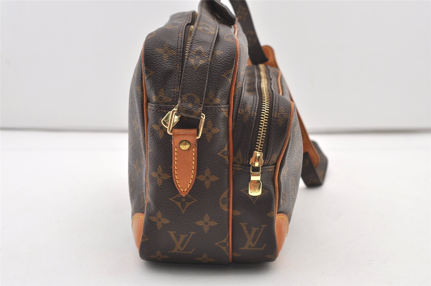 Authentic Louis Vuitton Monogram Nile Shoulder Cross Body Bag M45244 LV 2877J