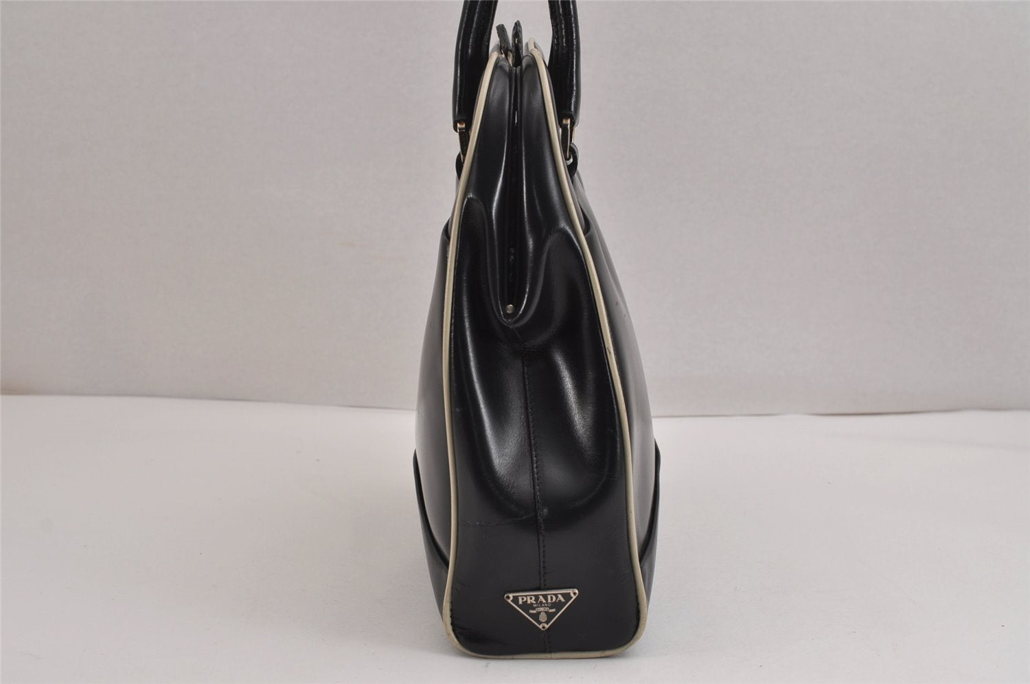 Authentic PRADA Vintage Leather Nappa Shoulder Hand Bag Purse Black 2878J