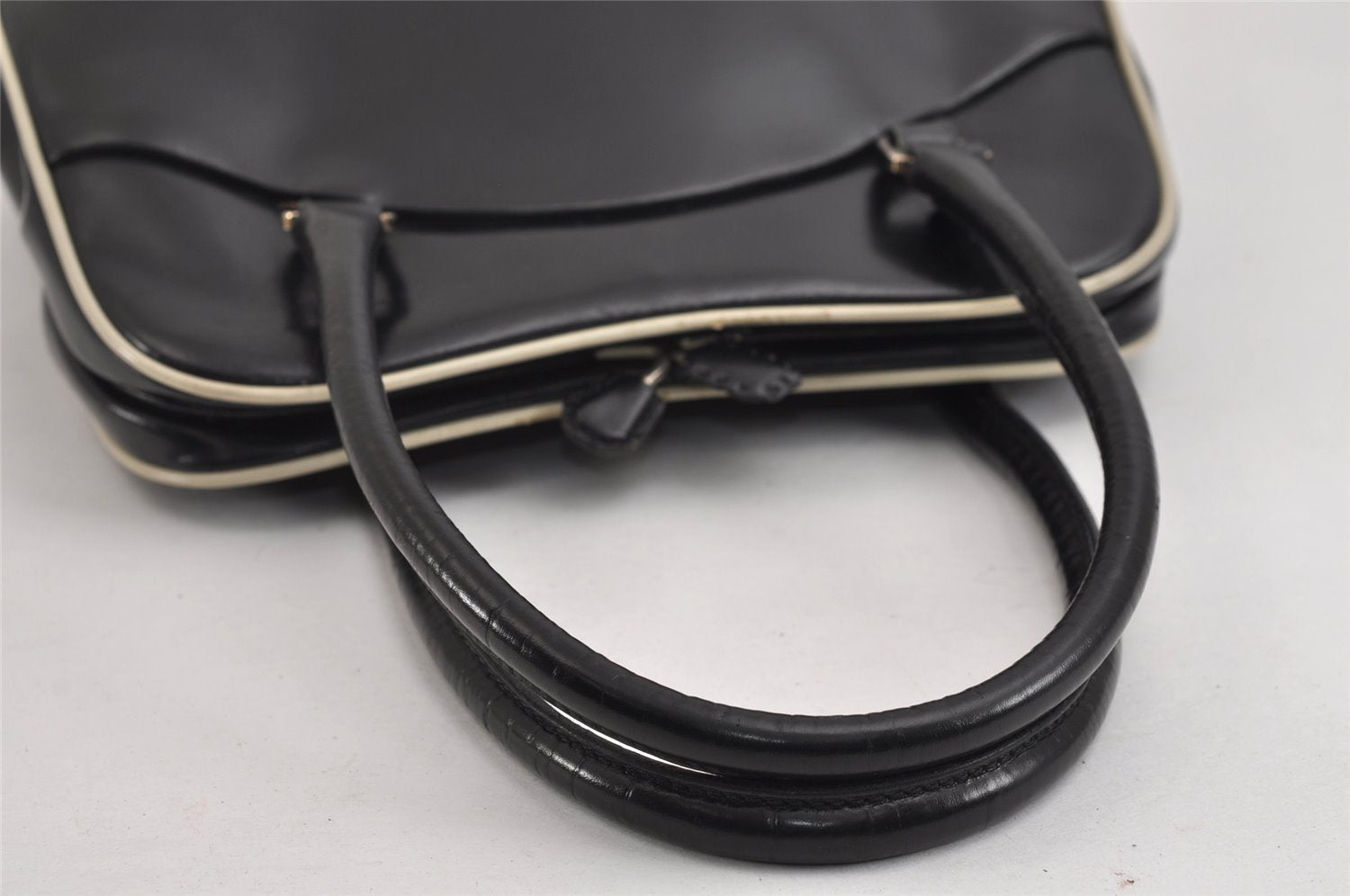 Authentic PRADA Vintage Leather Nappa Shoulder Hand Bag Purse Black 2878J