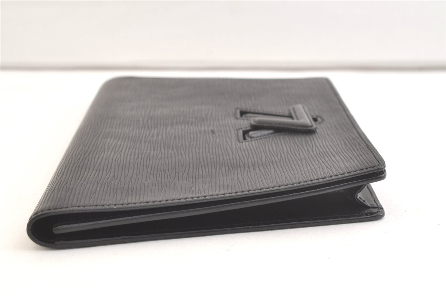 Authentic Louis Vuitton Epi Trapeze PM Clutch Bag Black M80165 LV 2881K