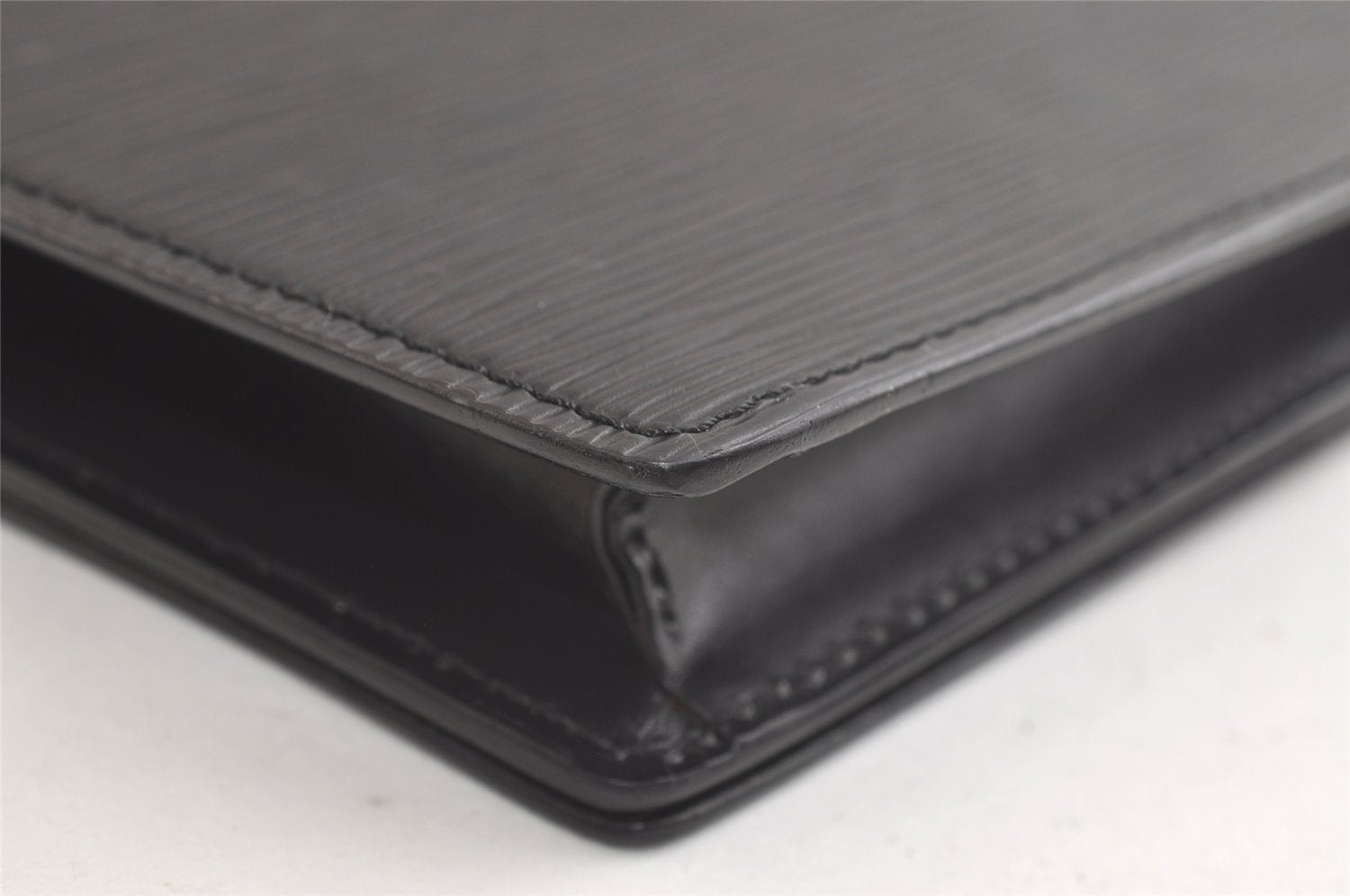 Authentic Louis Vuitton Epi Trapeze PM Clutch Bag Black M80165 LV 2881K