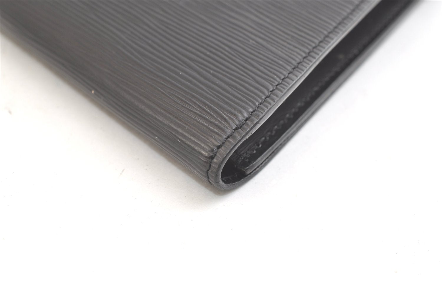 Authentic Louis Vuitton Epi Trapeze PM Clutch Bag Black M80165 LV 2881K