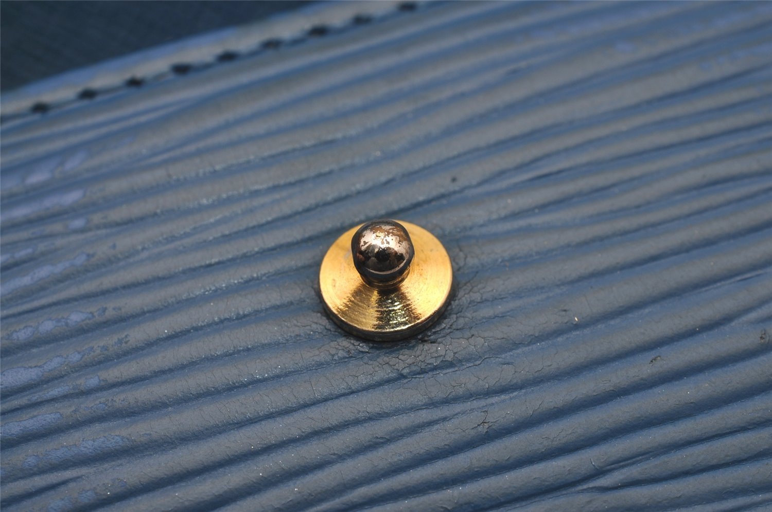 Authentic Louis Vuitton Epi Multicles 6 Key Case Blue M63815 LV 2884I