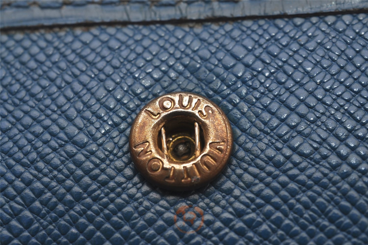 Authentic Louis Vuitton Epi Multicles 6 Key Case Blue M63815 LV 2884I