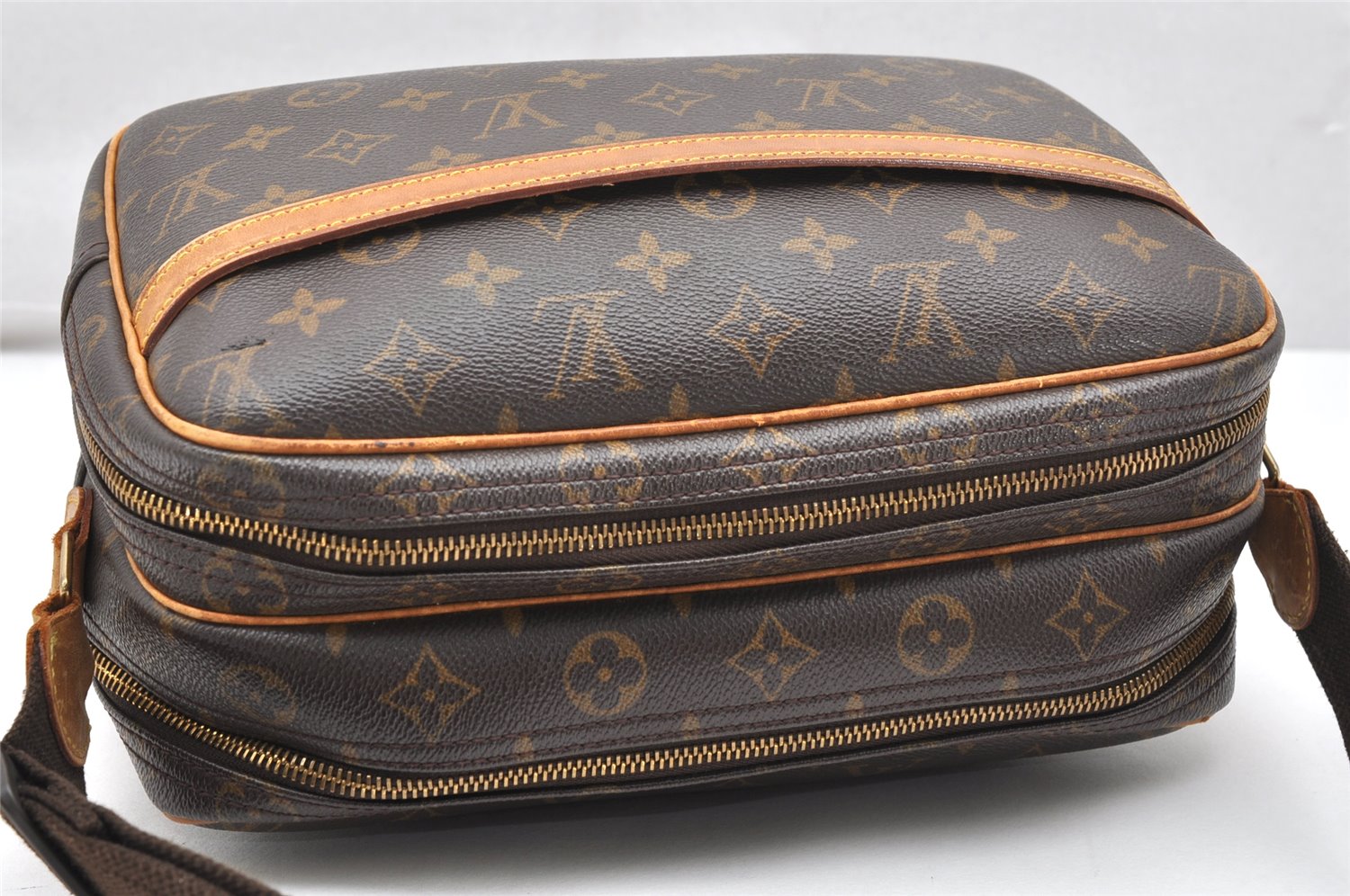 Authentic Louis Vuitton Monogram Reporter PM Shoulder Cross Bag M45254 LV 2888K