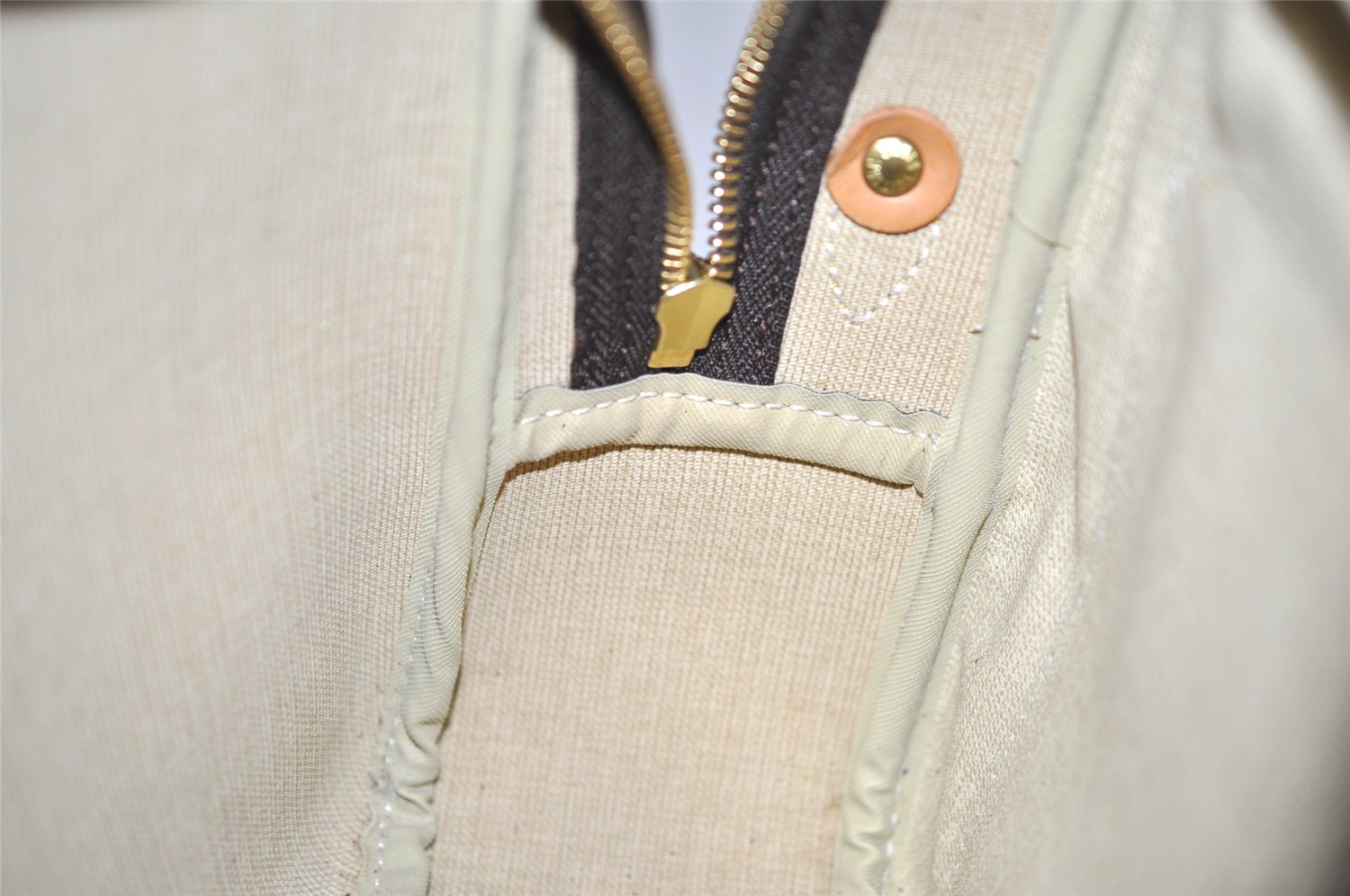 Authentic Louis Vuitton Monogram Reporter PM Shoulder Cross Bag M45254 LV 2888K