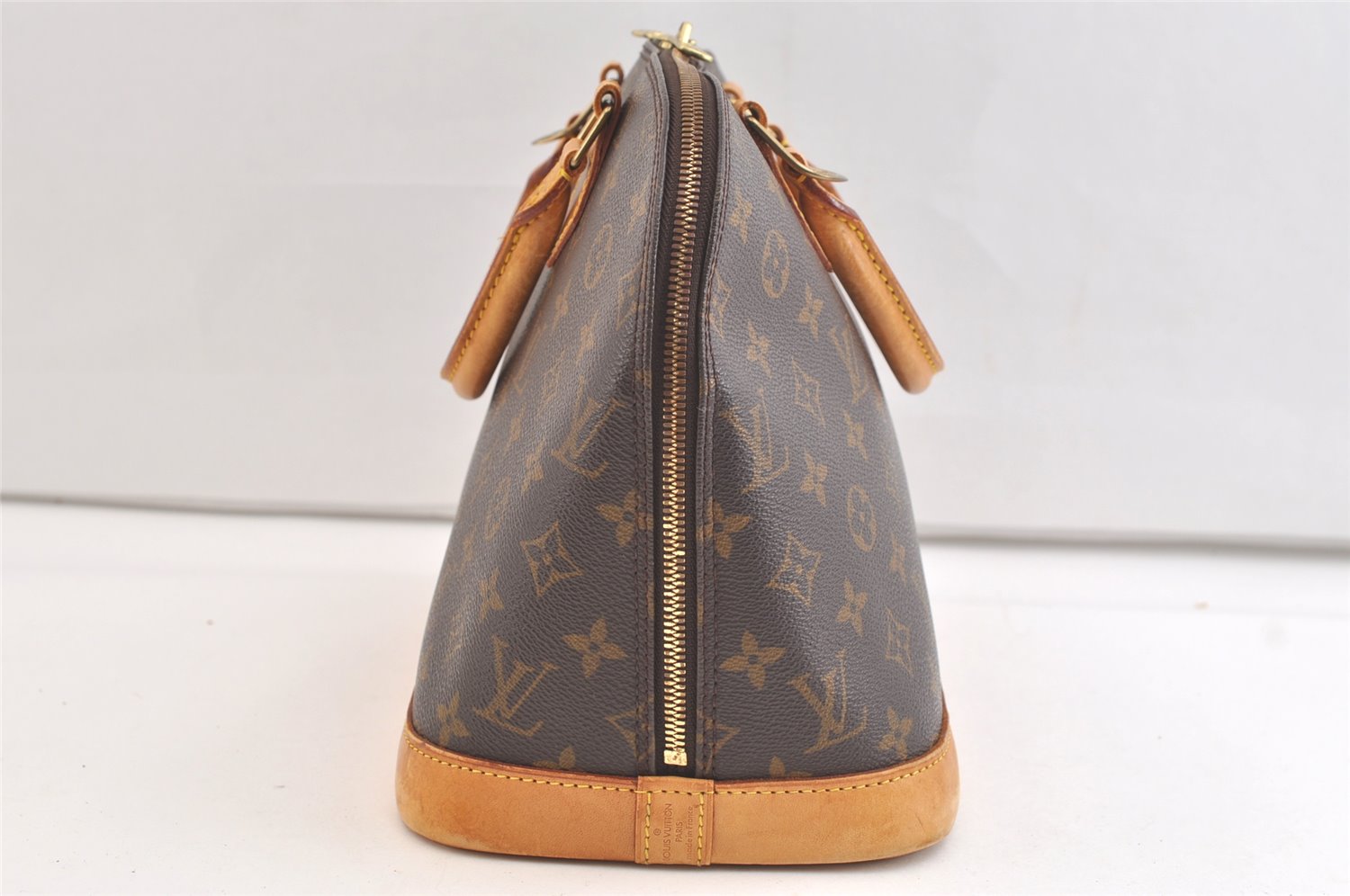 Authentic Louis Vuitton Monogram Alma Hand Bag Purse M51130 LV 2891K