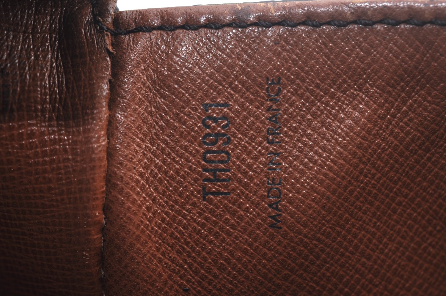 Authentic Louis Vuitton Monogram Saint Cloud GM M51242 Shoulder Cross Bag 2895J