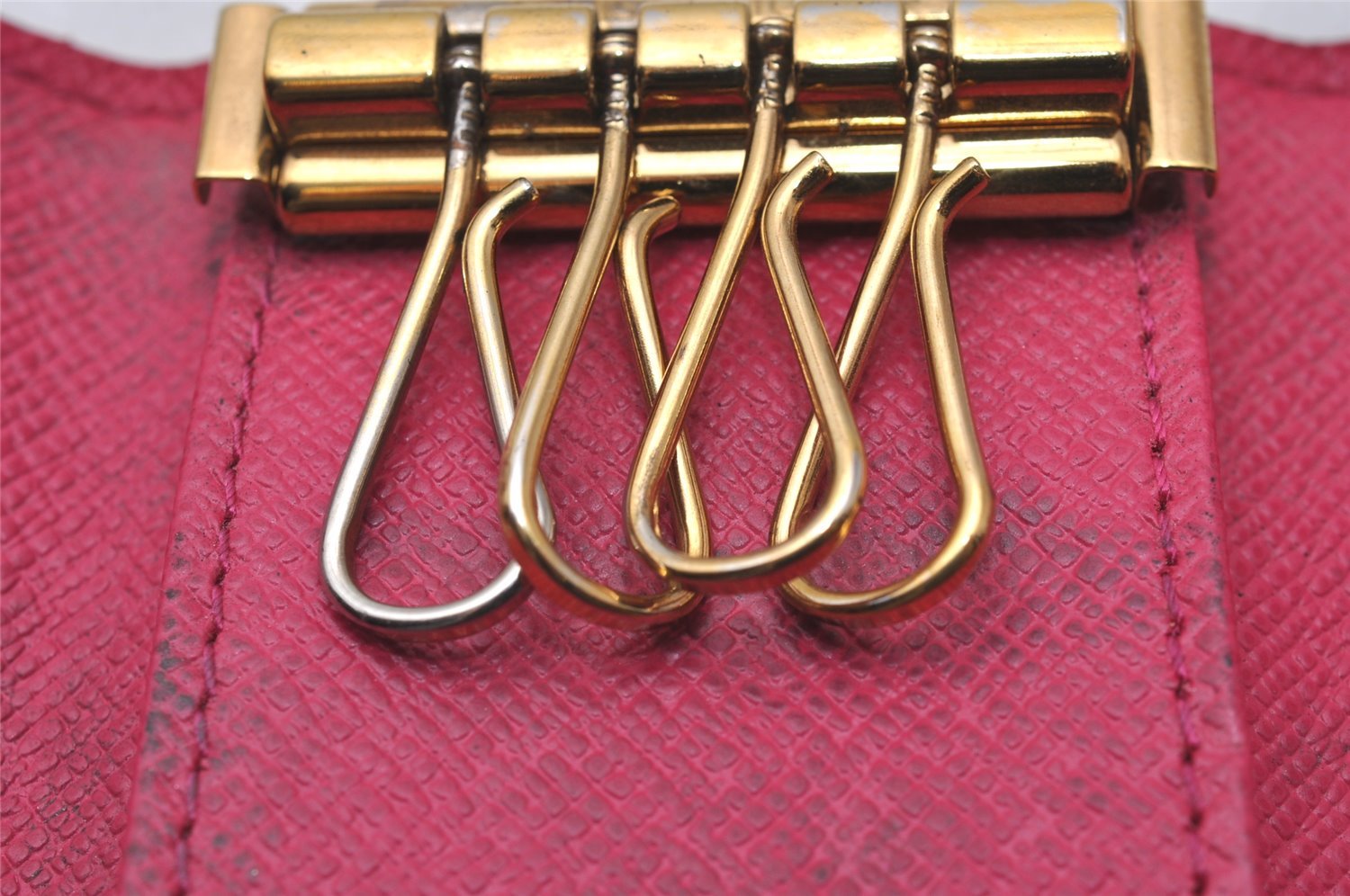 Authentic Louis Vuitton Monogram Multicles 4 Hooks Key Case Pink M41945 LV 2897I