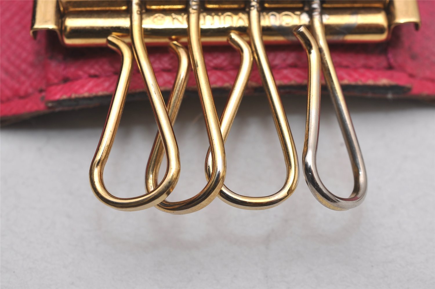 Authentic Louis Vuitton Monogram Multicles 4 Hooks Key Case Pink M41945 LV 2897I
