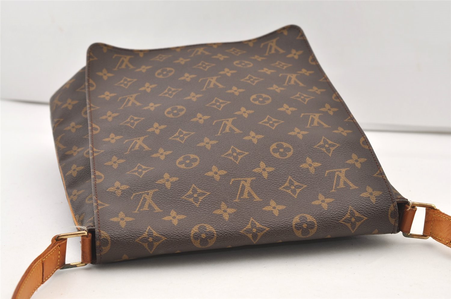 Authentic Louis Vuitton Monogram Musette Shoulder Cross Body Bag M51256 LV 2897J