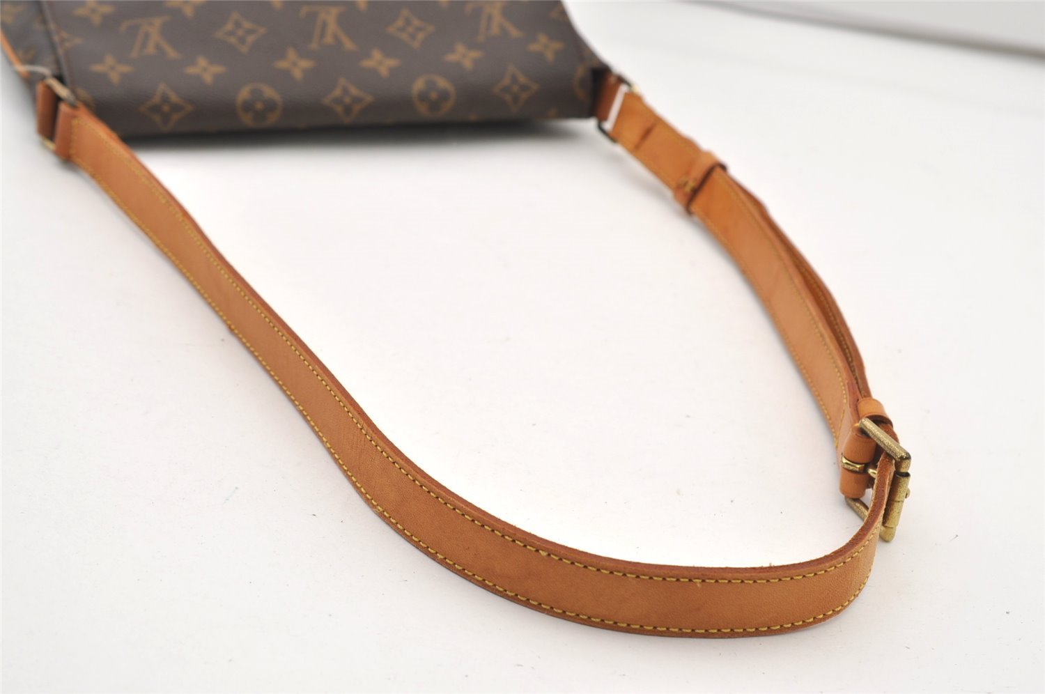 Authentic Louis Vuitton Monogram Musette Shoulder Cross Body Bag M51256 LV 2897J