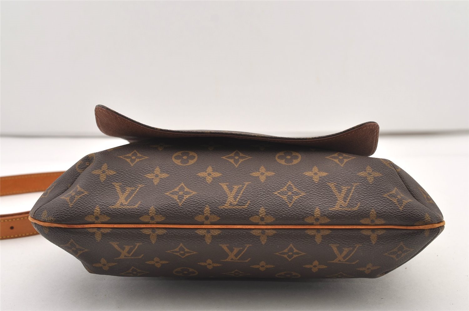 Authentic Louis Vuitton Monogram Musette Shoulder Cross Body Bag M51256 LV 2897J