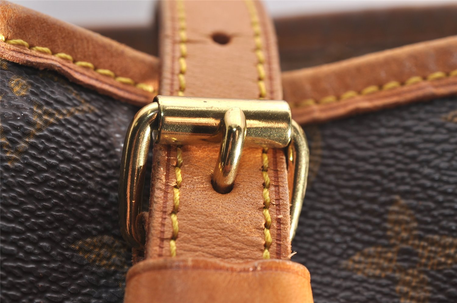 Authentic Louis Vuitton Monogram Bucket GM Shoulder Tote Bag M42236 Junk 2899J