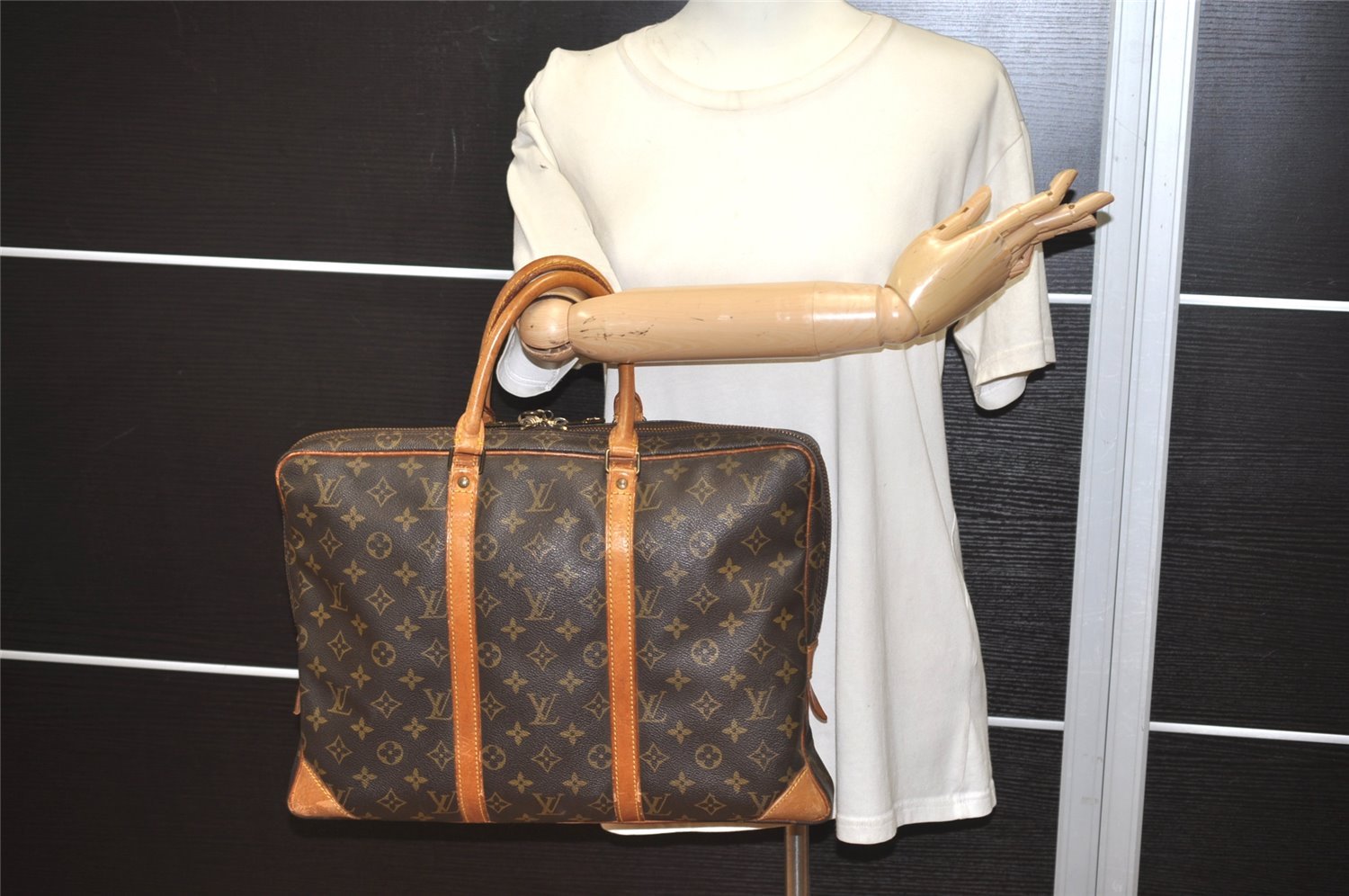 Authentic Louis Vuitton Monogram Porte Documents Voyage M53361 Briefcase 2900J